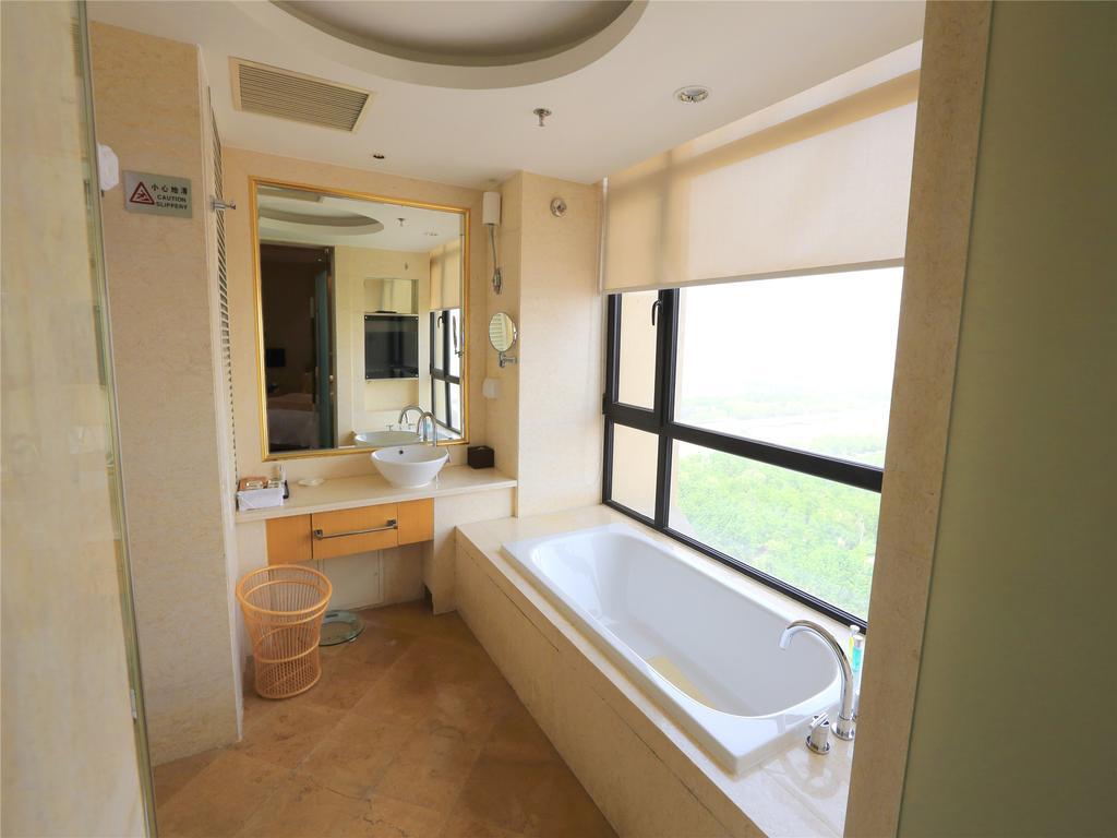 Golden Mountain International Hotel Lajjang Kültér fotó