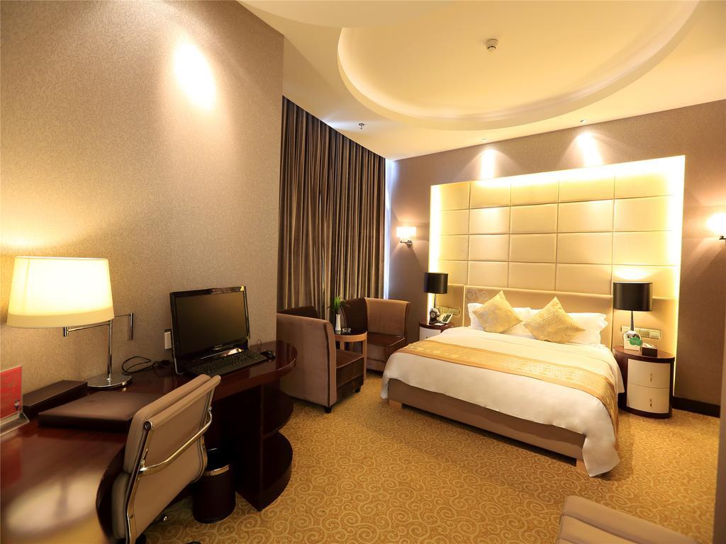 Golden Mountain International Hotel Lajjang Kültér fotó